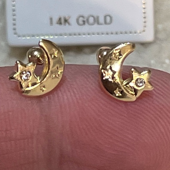 Solid Yellow Gold 14 Karat Half Moon Cz Earring - Picture 4 of 7